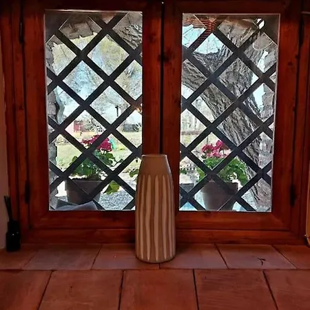 Villa Segreta, Mount Etna