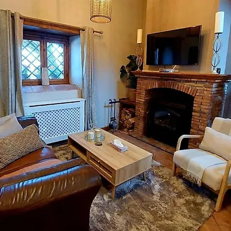 Segreta, Mount Etna Villa